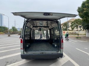 Toyota Hiace 2012