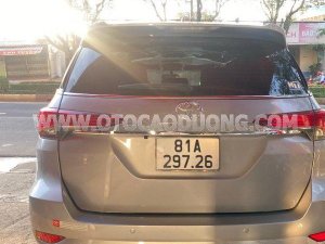 Toyota Fortuner 2020 - Màu bạc giá cạnh tranh