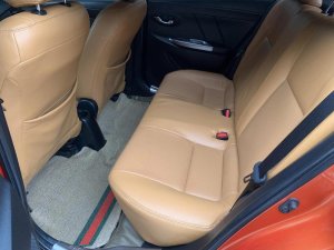 Toyota Yaris 2015 - Xe màu nâu