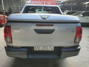 Toyota Hilux 2016 - Màu bạc, xe nhập