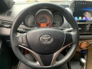 Toyota Yaris 2015 - Xe màu nâu