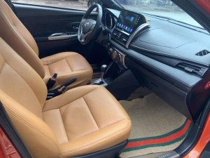 Toyota Yaris 2015 - Xe màu nâu