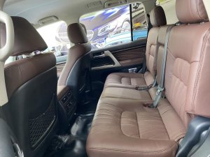 Toyota Land Cruiser 2013 - Đã lên form 2019
