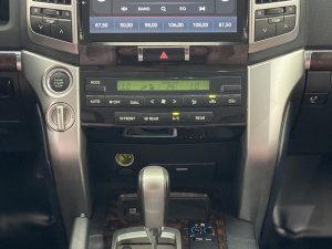 Toyota Land Cruiser 2013 - Đã lên form 2019