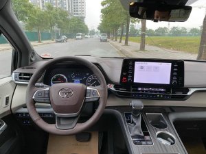 Toyota Sienna 2021 - Xe màu đen giá ưu đãi