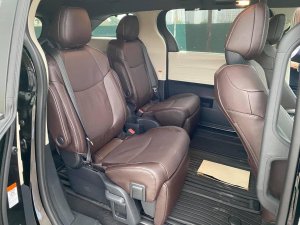 Toyota Sienna 2021 - Xe màu đen giá ưu đãi