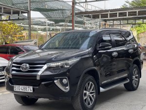 Toyota Fortuner 2017 - Xe 7 chỗ bản full option