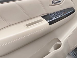 Toyota Fortuner 2012 - Xe đẹp, giá siêu tốt, trang bị full options, xe chính chủ