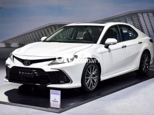 Toyota Camry 25Q 2023 Giá lăn bánh thông số và ưu đãi