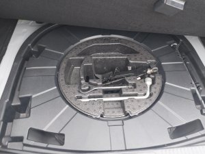 Toyota Camry 2020 - Xe màu trắng