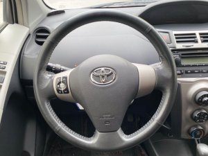 Toyota Yaris 2011 - Nhập khẩu Nhật Bản máy 1.3 AT siêu tiết kiệm