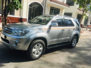 Toyota Fortuner 2010 - Xe gia đình, không kinh doanh