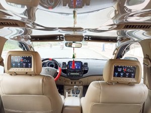 Toyota Fortuner 2011 - Bán rẻ xe biển vip 1 chủ zin a-z, bản full độ options rất đẹp