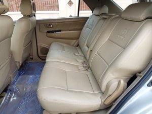 Toyota Fortuner 2011 - Bán rẻ xe biển vip 1 chủ zin a-z, bản full độ options rất đẹp