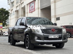Nắp capo Toyota Hilux 2012 chính hãng