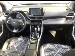 Toyota Veloz Cross 2022 - Thanh lý xe giá chỉ từ 608 triệu