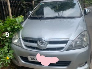 Toyota Innova 2008 - Màu bạc, giá 165tr