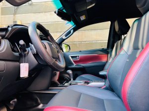 Toyota Fortuner 2022 - Số tự động máy dầu cao cấp, xe chạy 14.000km bao check hãng