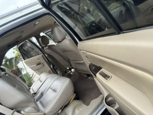 Toyota Fortuner 2011 - Màu bạc, nhập khẩu nguyên chiếc