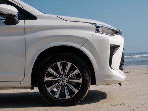 Toyota Avanza Premio 2023 - Xe giao sớm - Xe màu trắng