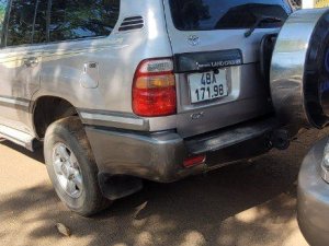 Toyota Land Cruiser 2001 - Xe đẹp xuất sắc, nguyên bản