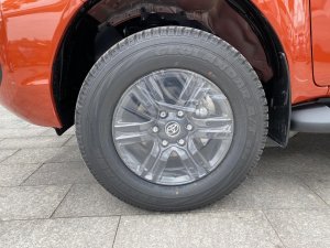 Toyota Hilux 2023 - Hoàn toàn mới - Đủ màu