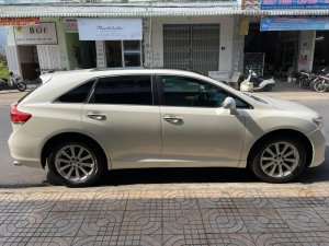 Toyota Venza 2009 - Màu trắng xe gia đình