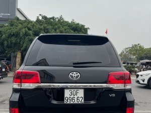 Toyota Land Cruiser 2015 - Cần bán xe nhập giá 2 tỷ 990tr