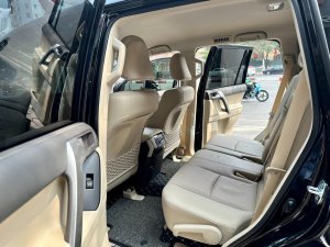 Toyota Land Cruiser Prado 2021 - Màu đen, nhập khẩu