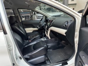 Toyota Rush 2019 - Màu trắng, xe nhập giá cạnh tranh