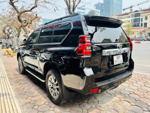 Toyota Land Cruiser Prado 2021 - Màu đen, nhập khẩu