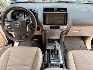 Toyota Land Cruiser Prado 2021 - Màu đen, nhập khẩu