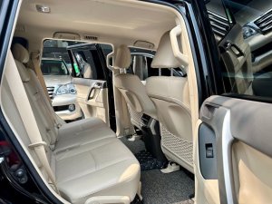Toyota Land Cruiser Prado 2021 - Màu đen, nhập khẩu