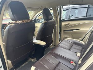 Toyota Vios 2019 - Màu trắng số sàn, giá hữu nghị