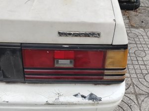 Toyota Corona 1989 - Xe màu trắng