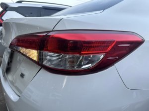 Toyota Vios 2019 - Màu trắng số sàn, giá hữu nghị