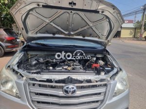 Toyota Innova BÁN XE  ĐỜI 2015 MÀU BẠC 2015 - BÁN XE INNOVA ĐỜI 2015 MÀU BẠC