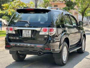Toyota Fortuner 2013 - Màu đen