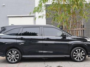 Toyota Veloz Cross 2020 - Xe màu đen