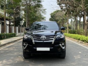 Toyota Fortuner 2018 - Xe màu đen giá ưu đãi