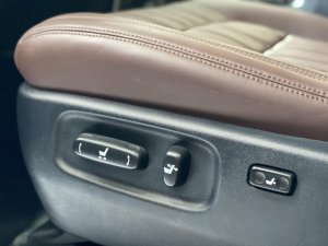 Toyota Land Cruiser 2013 - Xe màu xanh lam