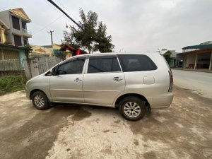 Toyota Innova 2006 - Thân vỏ đẹp, 4 lốp mới tinh