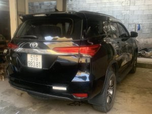Toyota Fortuner 2019 - Màu đen chính chủ