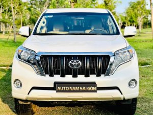 Toyota Land Cruiser Prado 2017 - Bán xe trắng kem xe siêu đẹp, bảo dưỡng hãng bao check