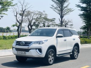 Toyota Fortuner 2018 - Hà Nội Car CN Sài Gòn - Xe màu trắng, nội thất nâu