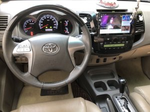 Toyota Fortuner 2013 - Màu bạc, giá tốt