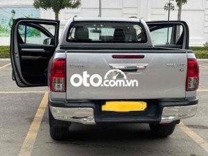 Toyota Hilux gđ cần bán 2015 - gđ cần bán