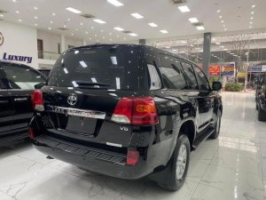 Toyota Land Cruiser 2013 - Màu đen, xe nhập