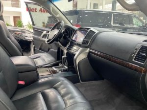 Toyota Land Cruiser 2013 - Màu đen, xe nhập