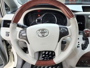 Toyota Sienna 2015 - Full option, 1 đời chủ - Xe nhà trùm mền không chạy - Bởi vậy còn mới 95%, khẳng định đời này mới không đối thủ luôn